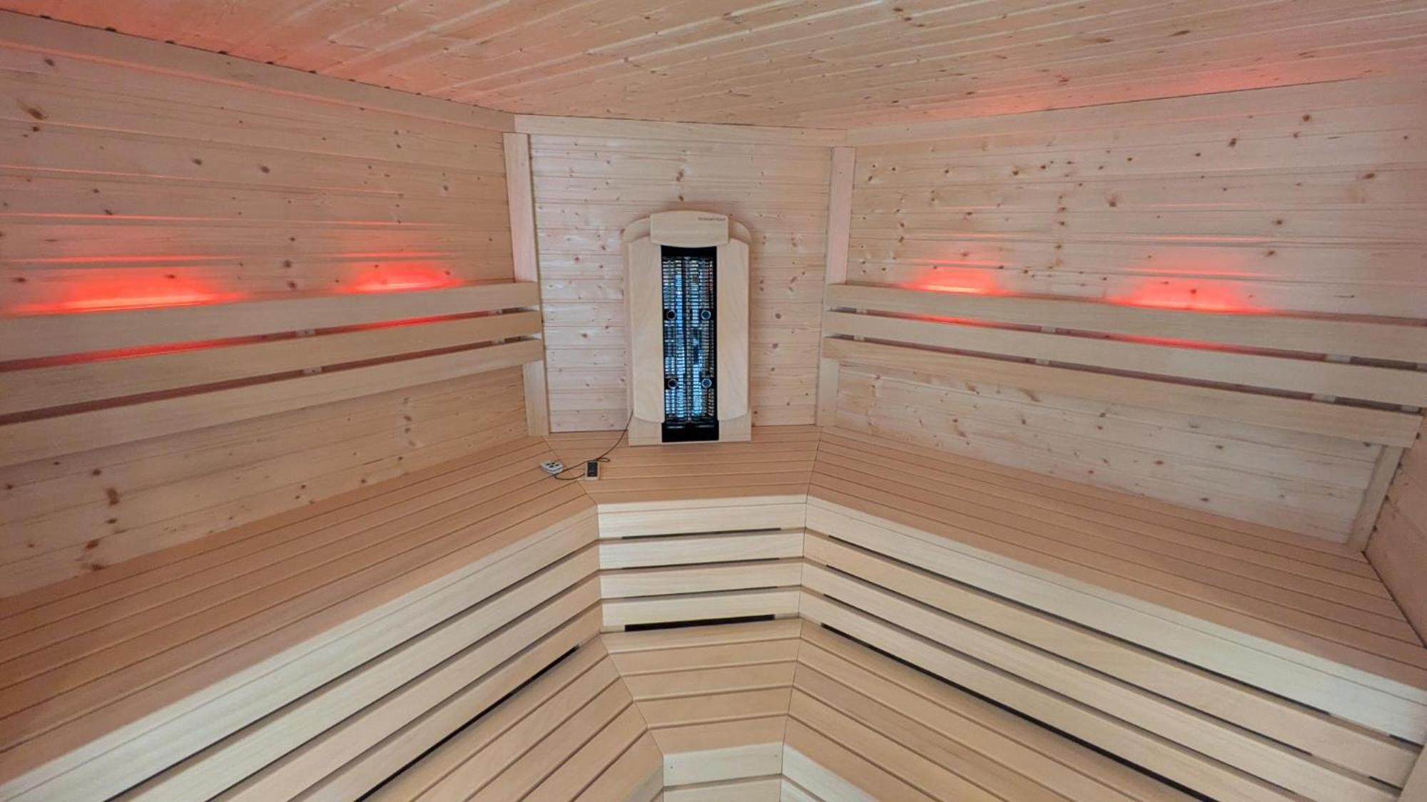 Landhotel Sonneneck - Breuna Im Naturpark Extérieur photo