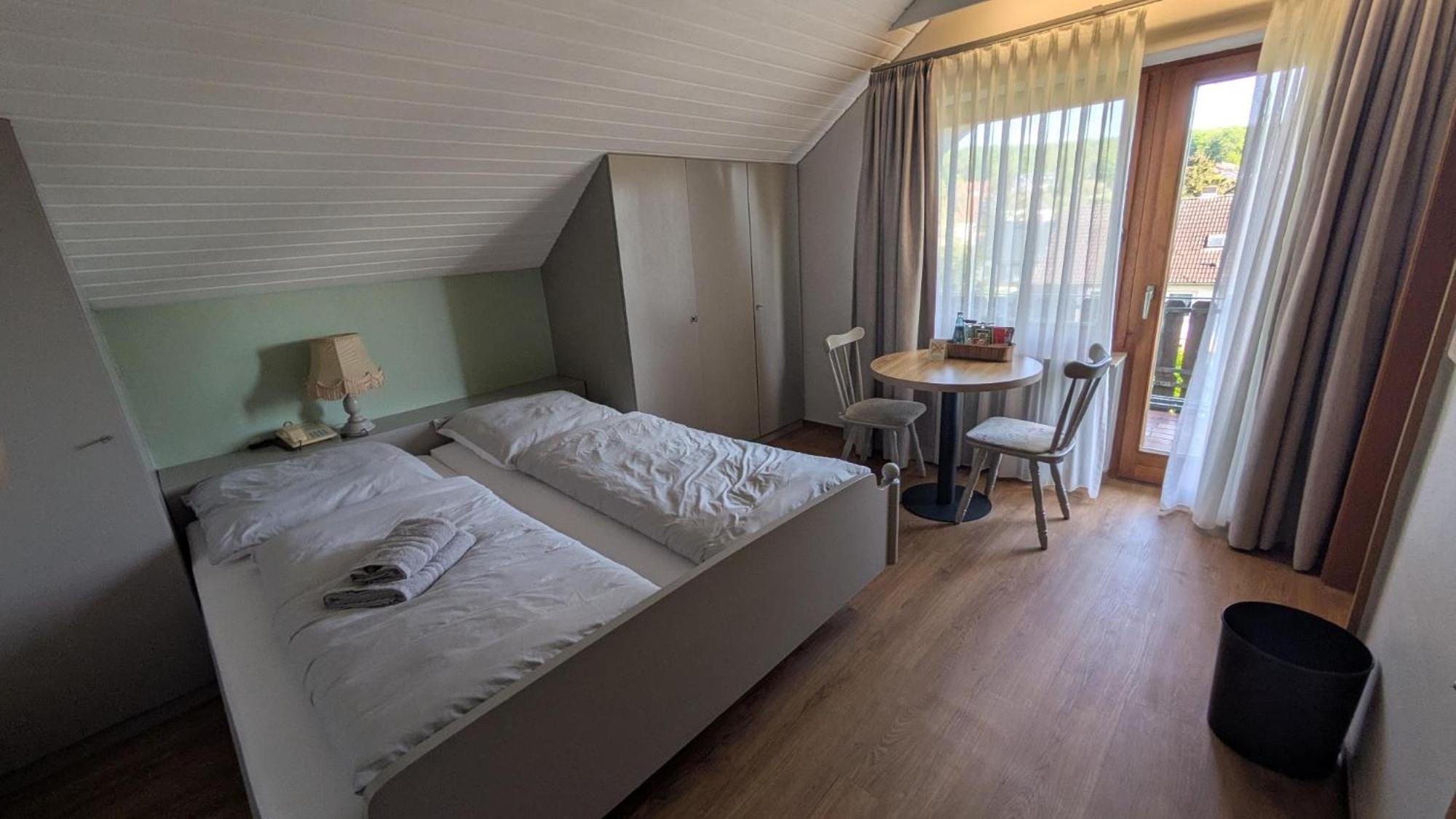 Landhotel Sonneneck - Breuna Im Naturpark Extérieur photo